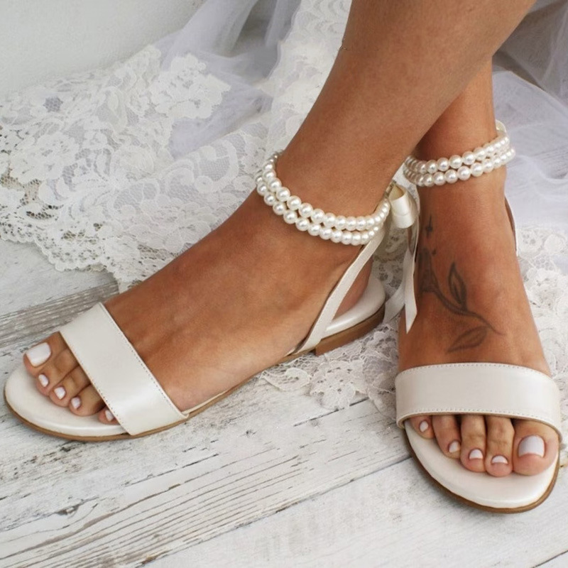 Leather Classic Strap - ヨーロッパとアメリカの新しい夏の女性のフラットサンダルパールリボン女性のサンダルクラシックな結婚式の靴